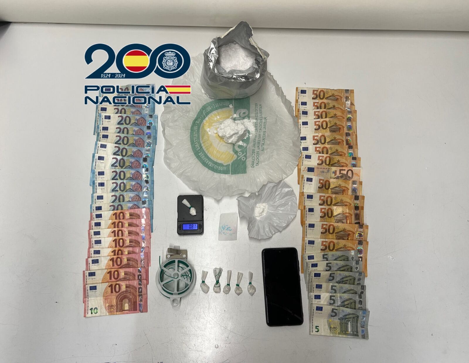 Parte de los efectos intervenidos