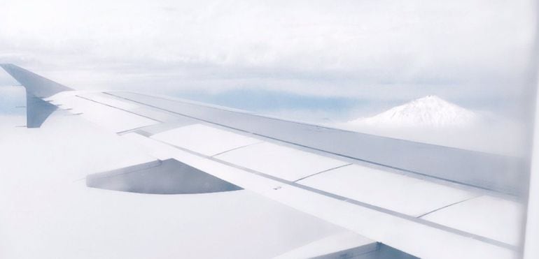 Imagen del Teide desde el avión, tomada por Maverick