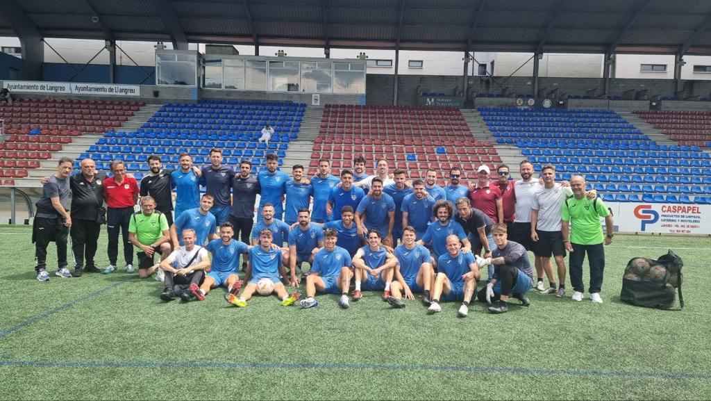 La Unión Atlético antes del partido por el ascenso ante L&#039;Entregu