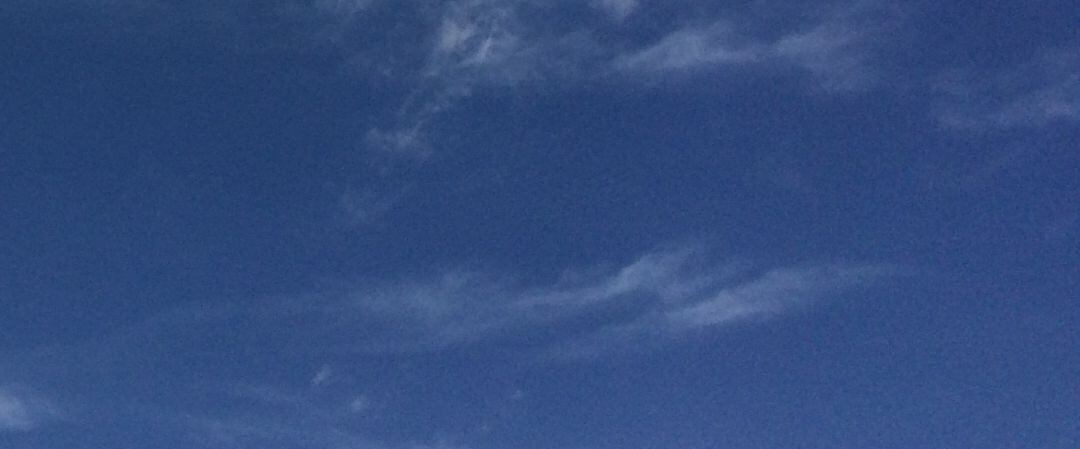 Hoy seguimos con cielos poco nubosos o despejados