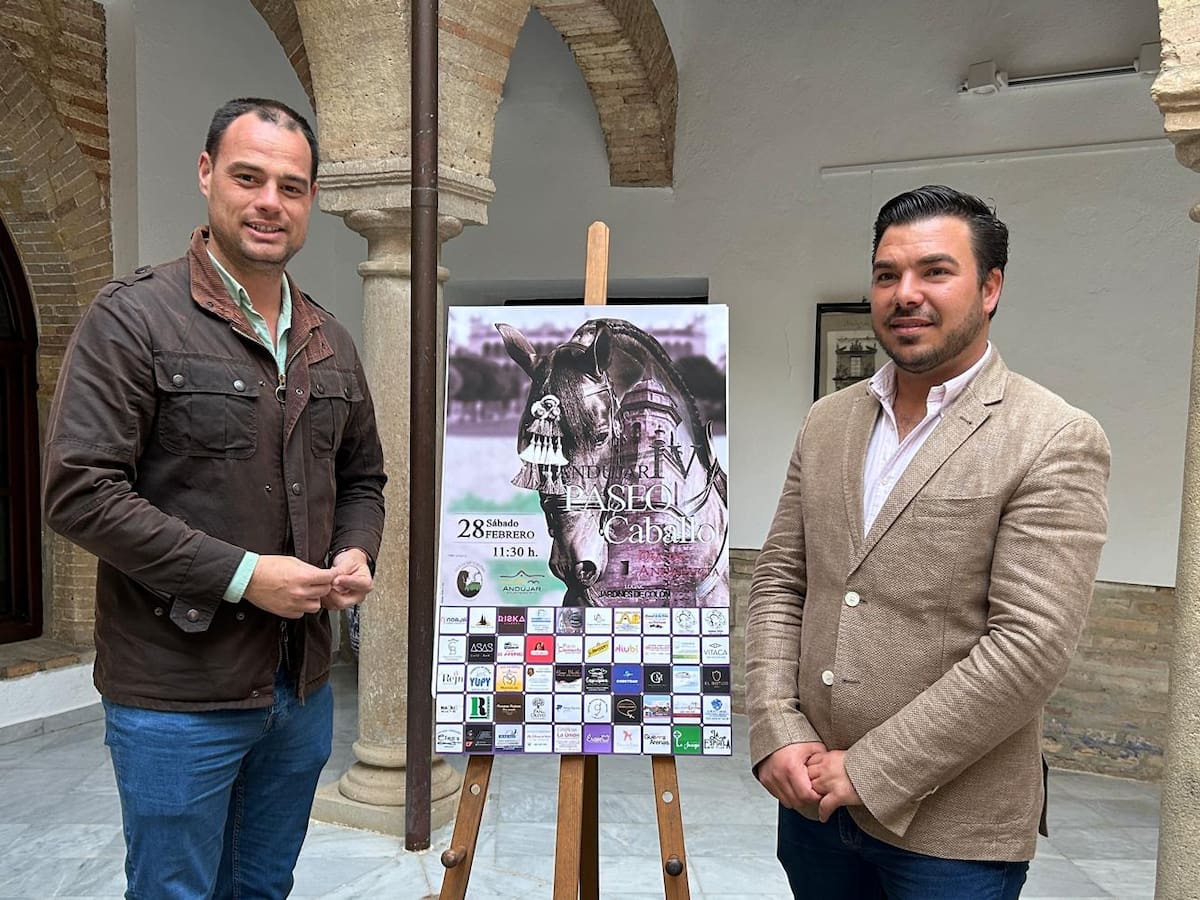 La Asociación Cultural Ecuestre de Andújar celebra el 28 F con el tradicional paseo a caballo