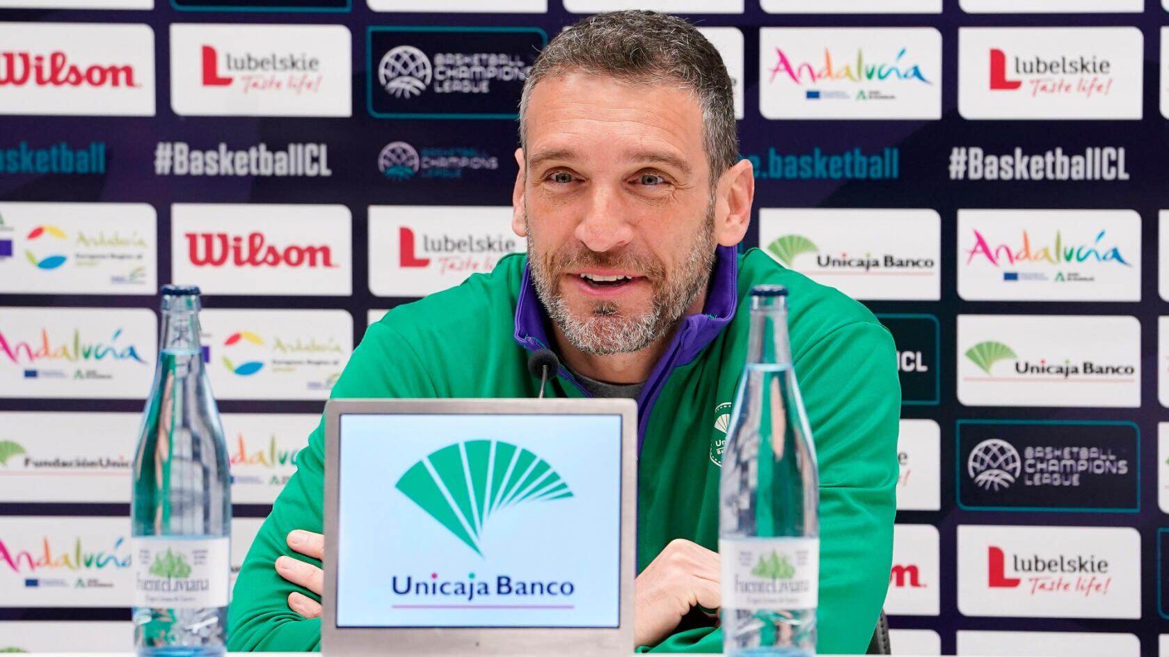 El técnico del Unicaja Ibon Navarro en rueda de prensa previa al encuentro del miércoles contra el AEK de Atenas