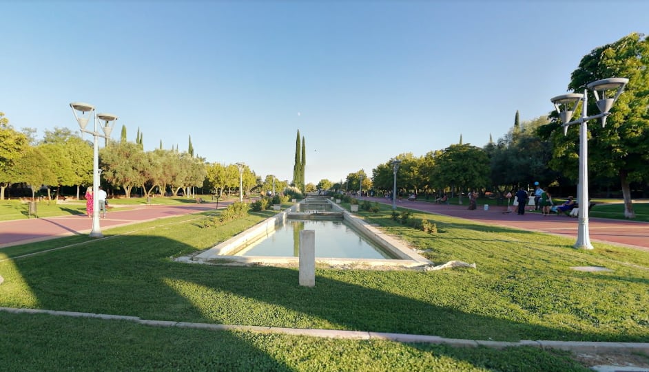 Pinto pondrá en marcha un proyecto para plantar más árboles, cubiertas de tejados y  edificios vegetales , entre otras cosas, que tendrá financiación europea.