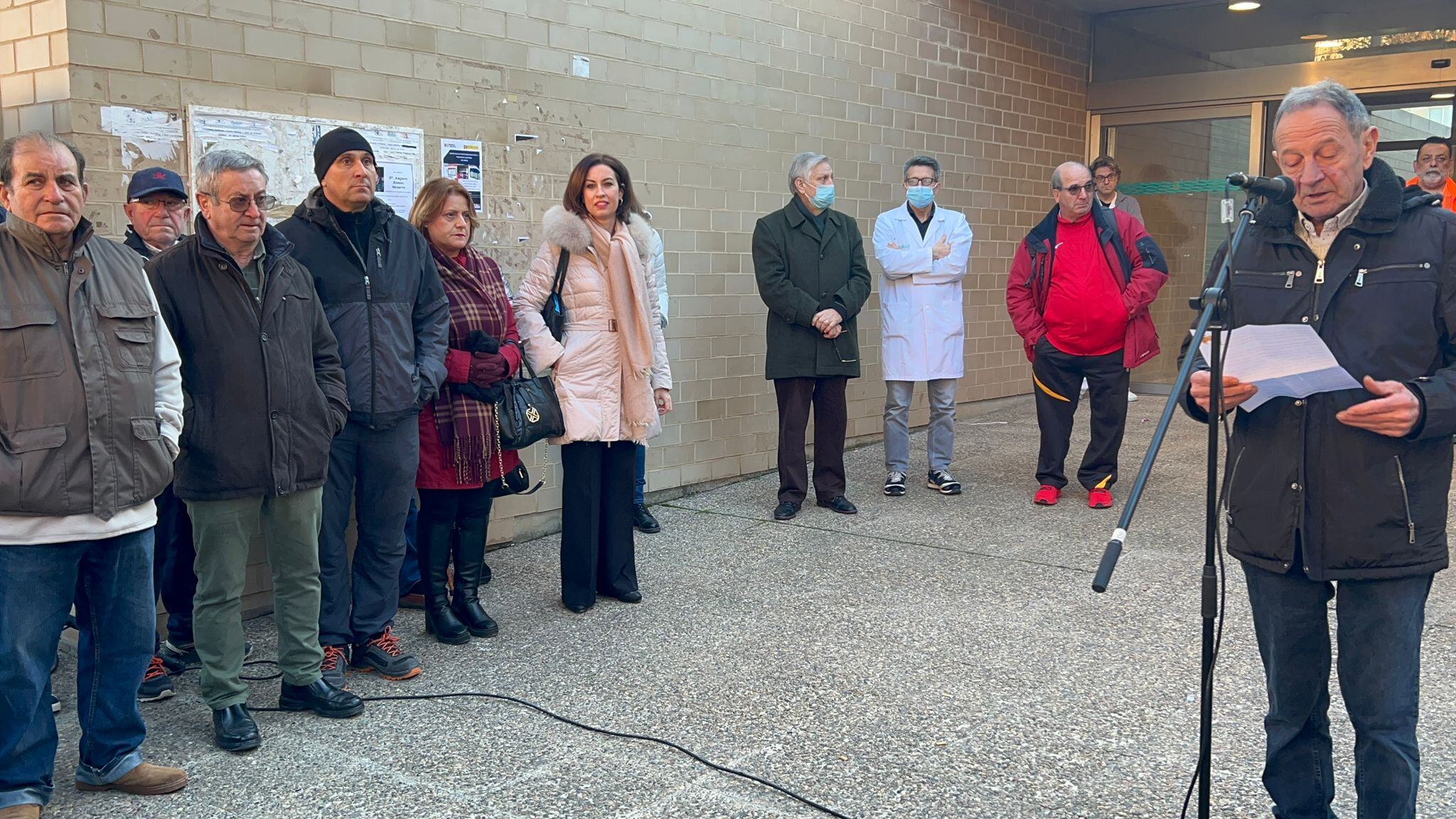 Concentración en Ejea para solicitar al Gobierno de Aragón solución a la falta de médicos