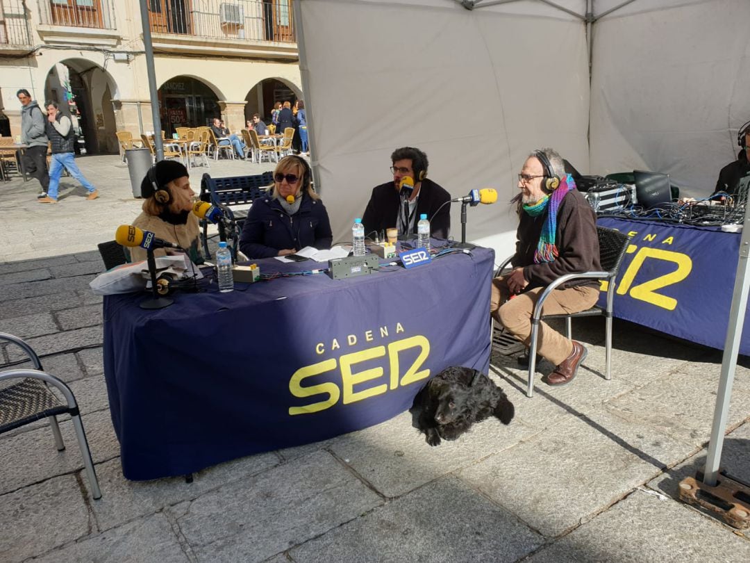 Programa Especial A Vivir que Son Dos Días desde la Plaza Mayor de Plasencia