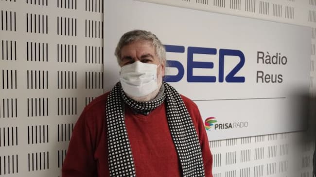 L'etnòleg i membre de Carrutxa als estudis de Ràdio Reus.