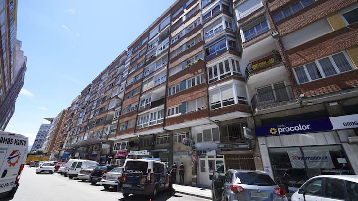 Rebeca y Fernando salen a la calle tras 13 días confinados en Santander (08/07/2020)
