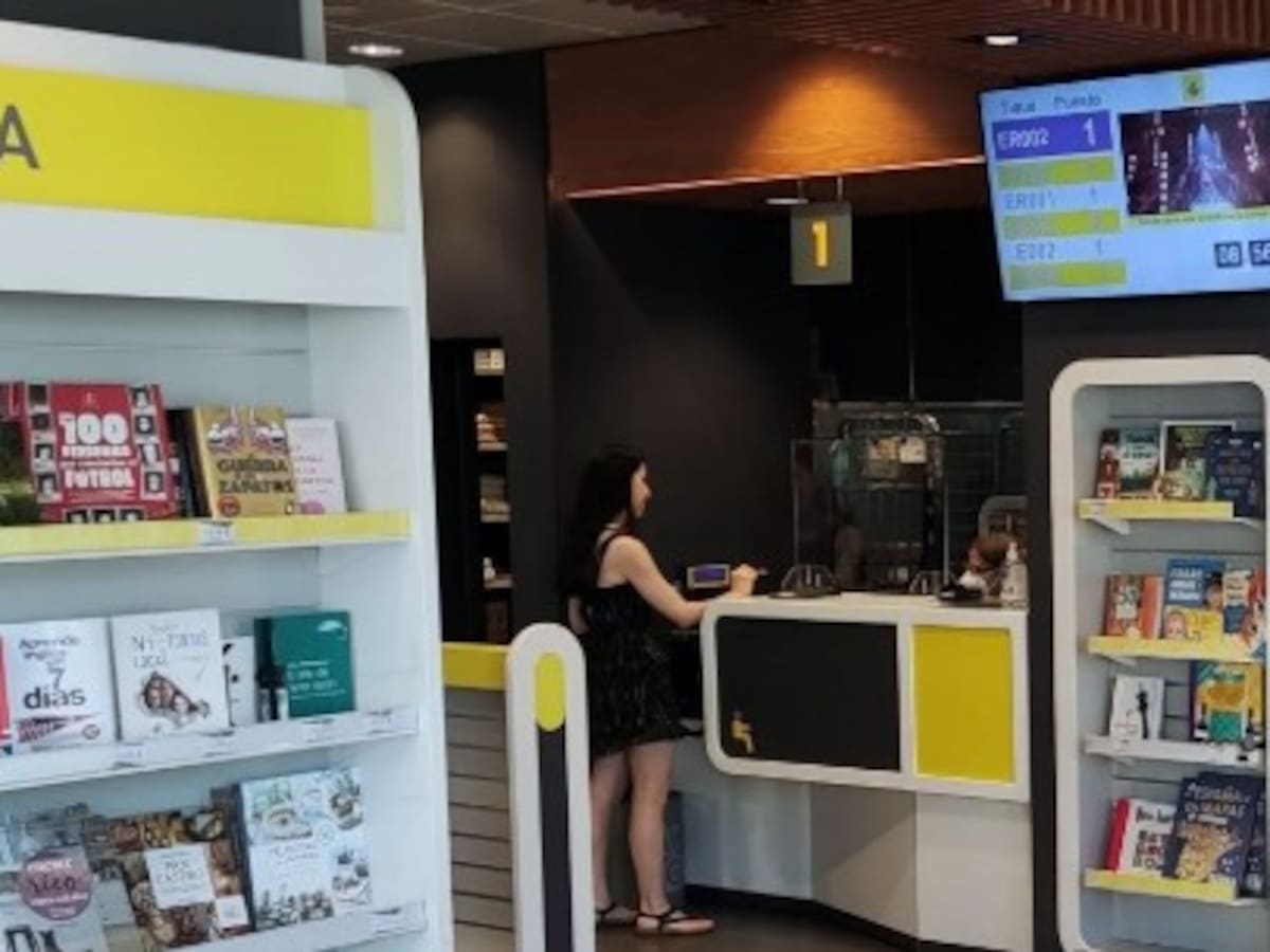 Las oficinas de Correos de Huesca, Zaragoza y Teruel venden libros para apoyar la lectura