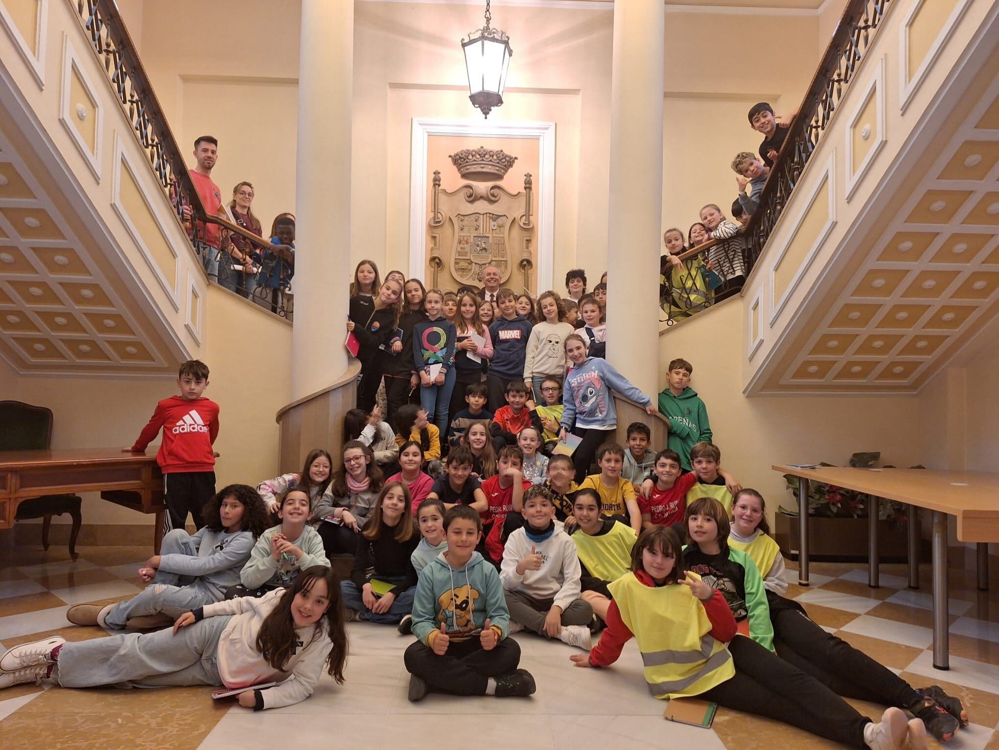 Visita de escolares a la Subdelegación del Gobierno en Huesca