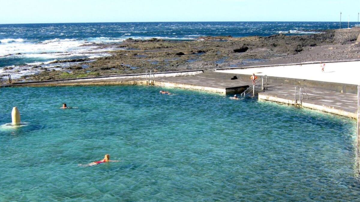 La Laguna controlará el aforo y delimitará el espacio de zonas comunes en las piscinas naturales