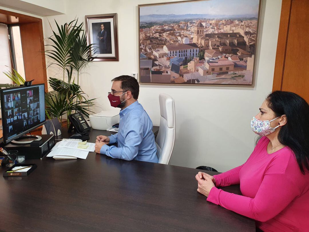 Lorca subvencionará a madres y padres la compra de filtros de depuración de aire en centros educativos 