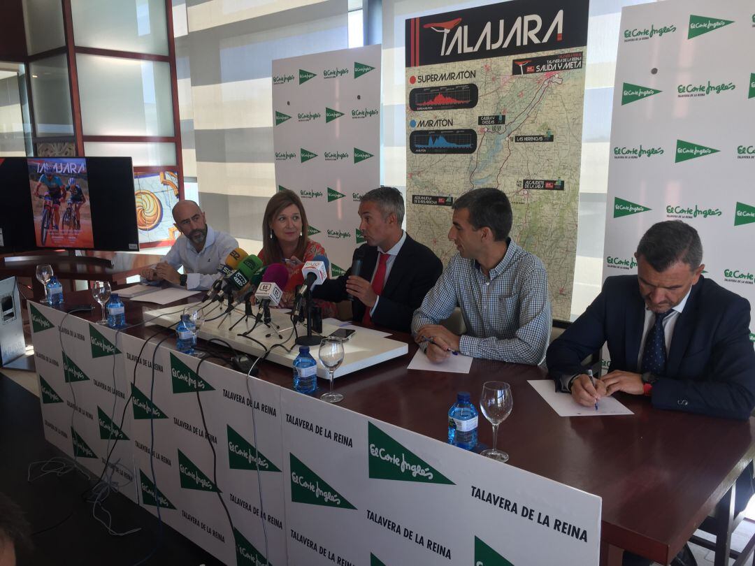 Presentación de &#039;Talajara&#039;