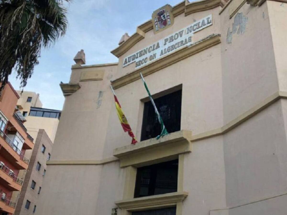 Vuelven a pinchar las cuatro ruedas del coche del fiscal jefe del área de Algeciras