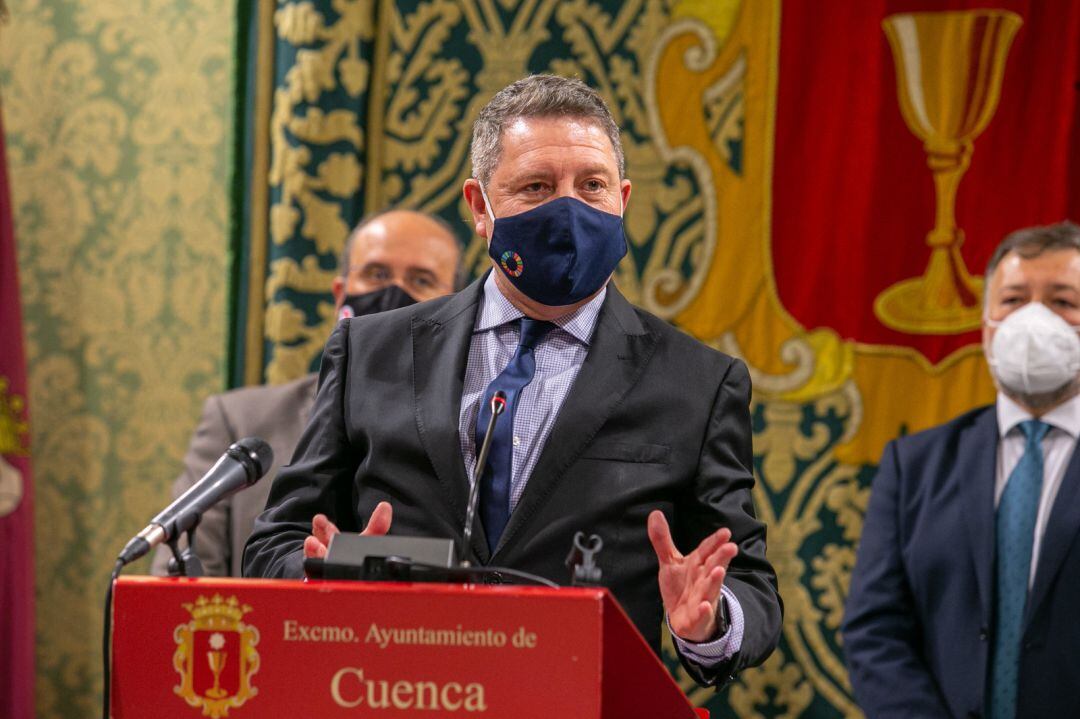 García-Page, durante la rueda de prensa en el Ayuntamiento de Cuenca