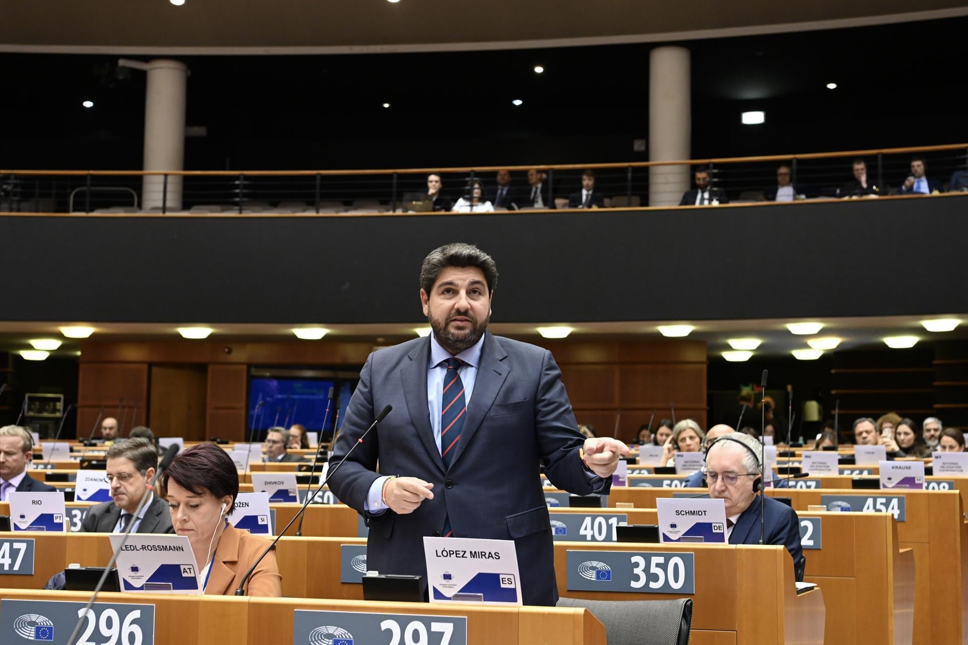 Archivo - Foto de archivo del presidente de la Región de Murcia, Fernando López Miras, durante una intervención en el Pleno del Comité Europeo de las Regiones