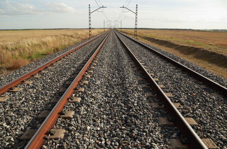 Vías de tren en la Moraña