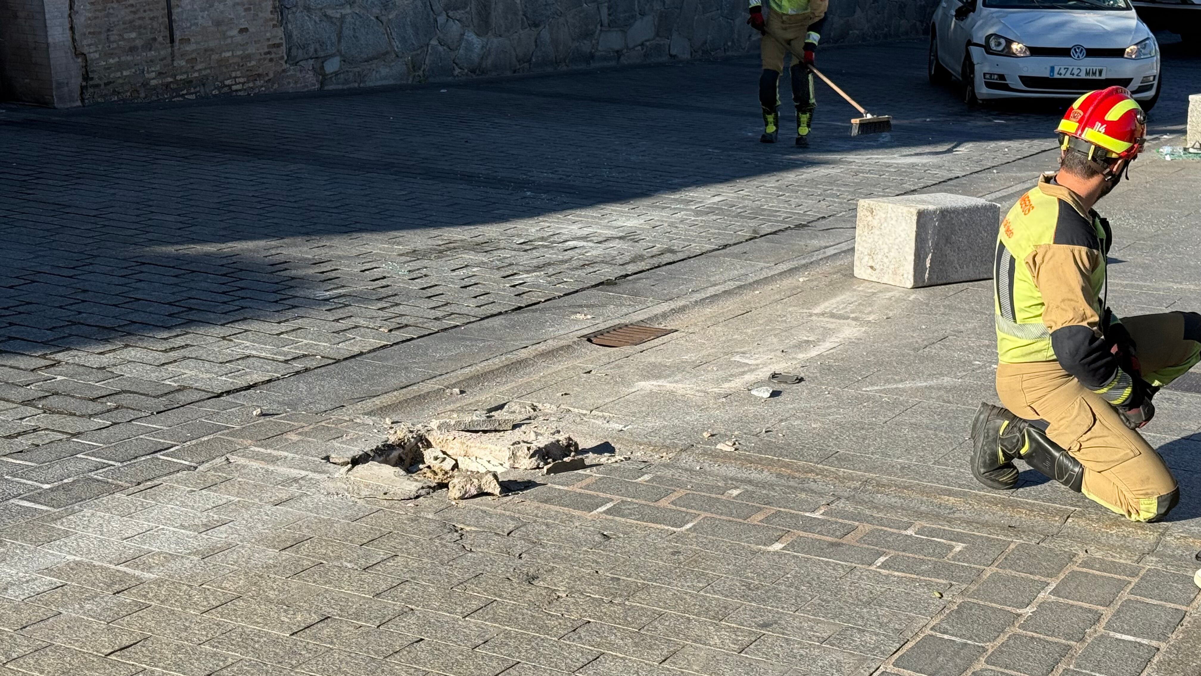 Aparatoso accidente de tráfico en el Casco Histórico de Toledo