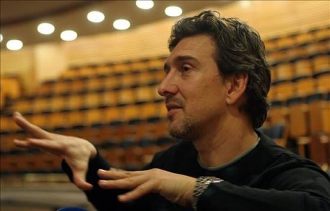 El director de la compañía de Ballet Nacional de Sodre.