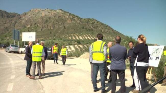 Felipe López ha visitado tambien las obras en ejecución para la variante de Quesada