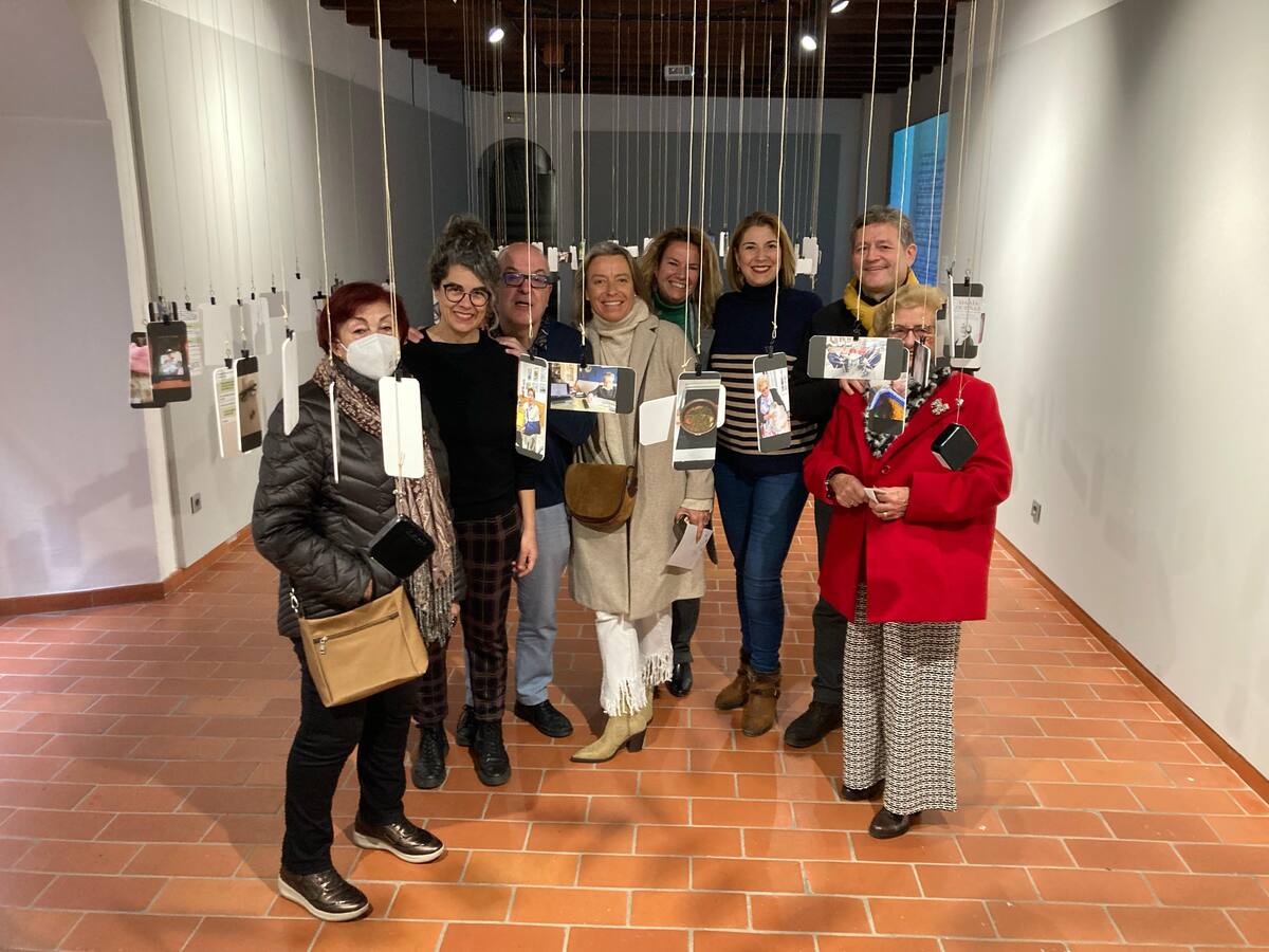 El colectivo Nadie muestra su proyecto 'En mis tiempos...' en la Fundación Gala hasta el 16 de enero