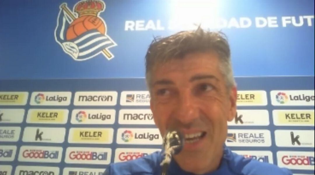 Imanol sonríe en un momento de la rueda de prensa telemática