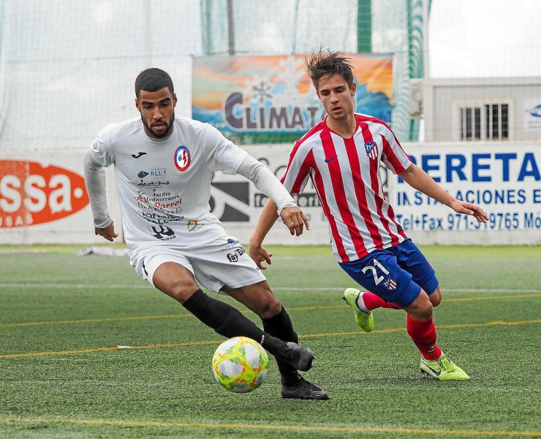 Fran Núñez, con la camiseta del Majadahonda