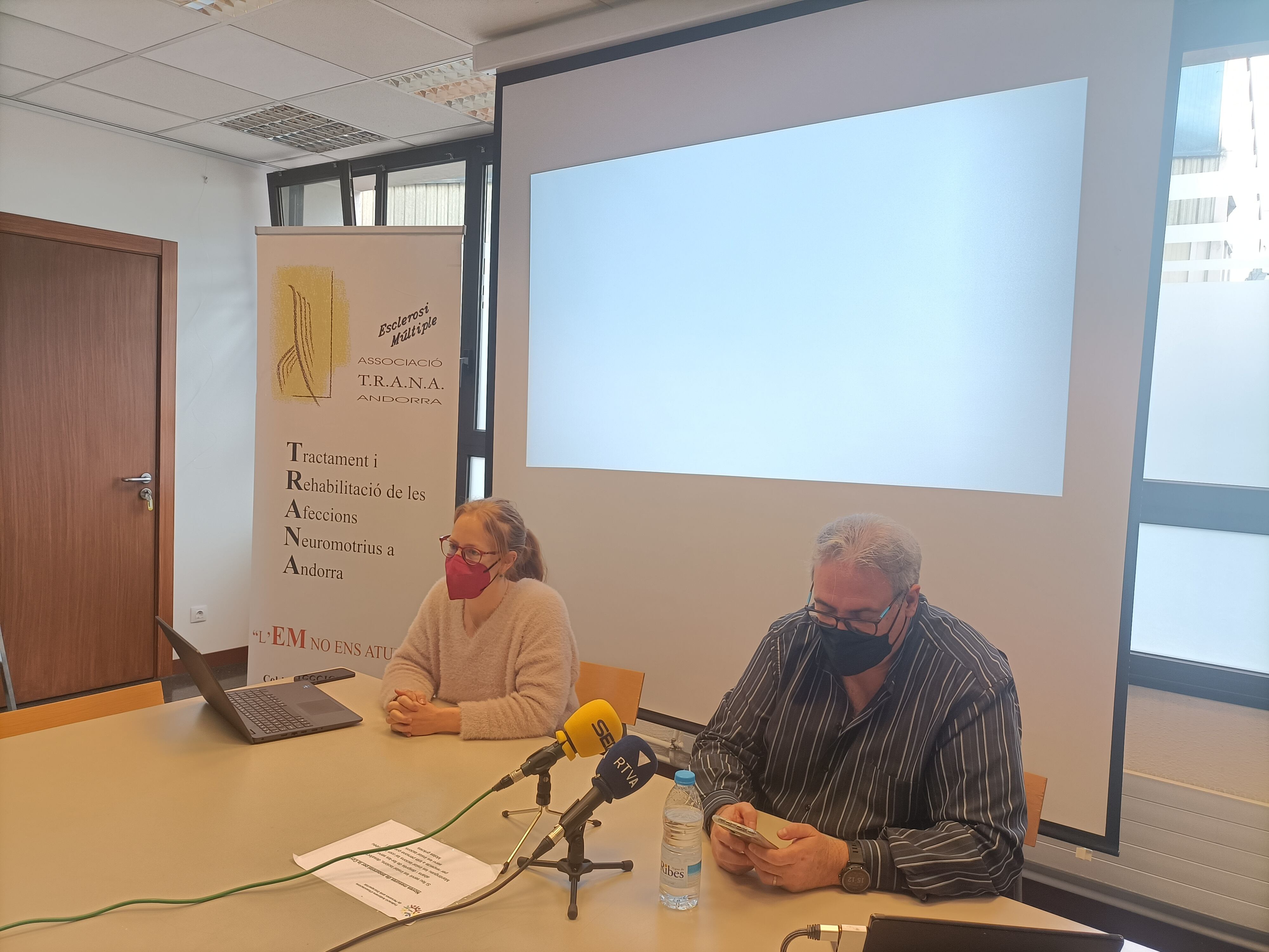 Trana inicia un pla integral per millorar el benestar emocional de les persones amb esclerosi múltiple.