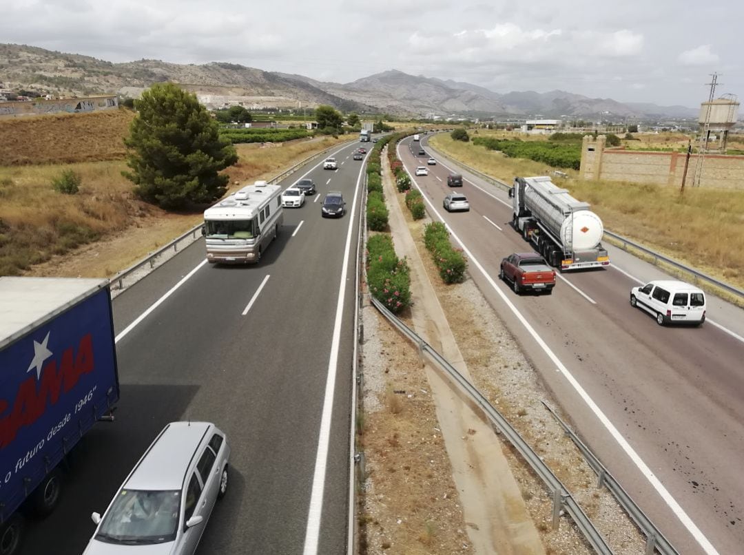 Autopista AP7 a su paso por el término municipal de Castelló