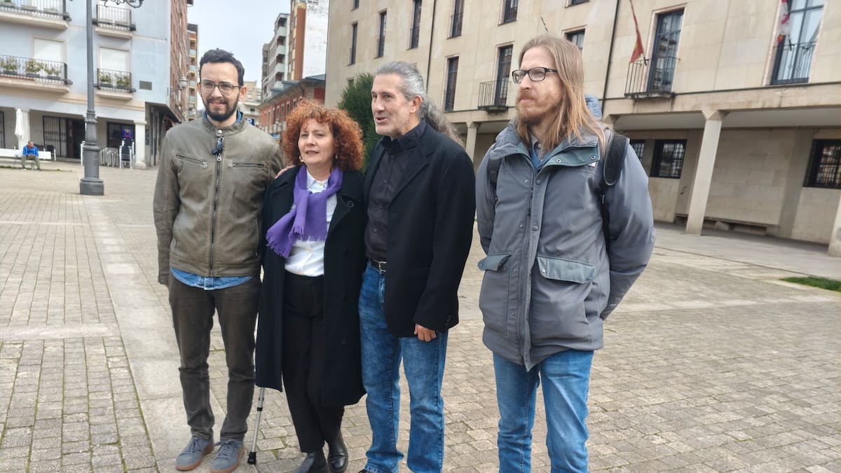 Podemos se compromete a dar 'una cambio estructural' a la sanidad pública del Bierzo