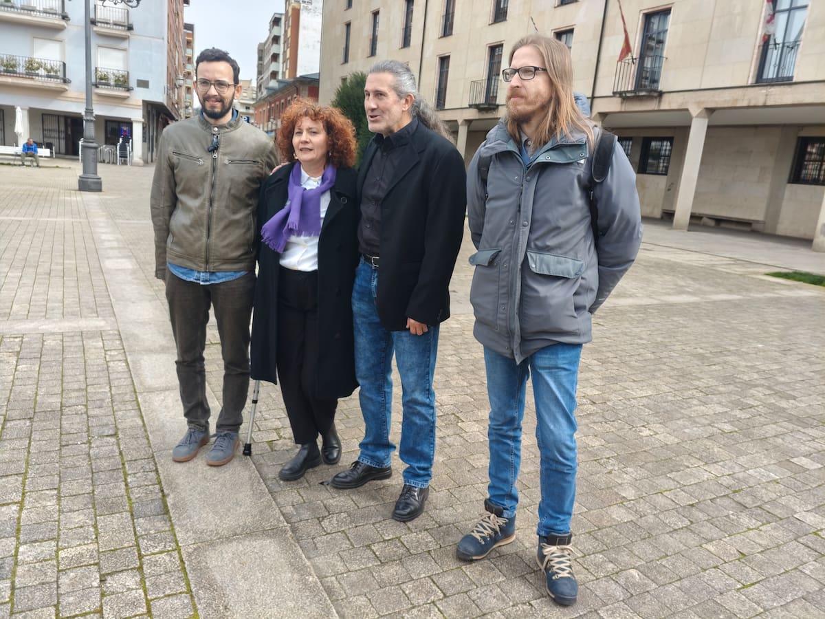 Podemos se compromete a dar 'una cambio estructural' a la sanidad pública del Bierzo