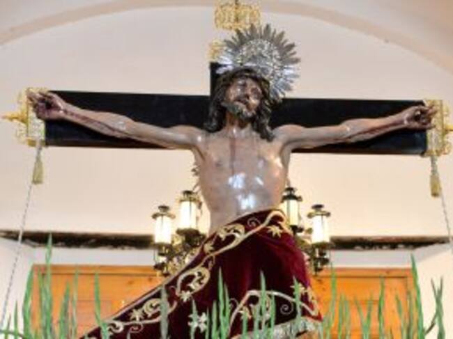 El Cristo de la Agonía procesiona en Valdemoro