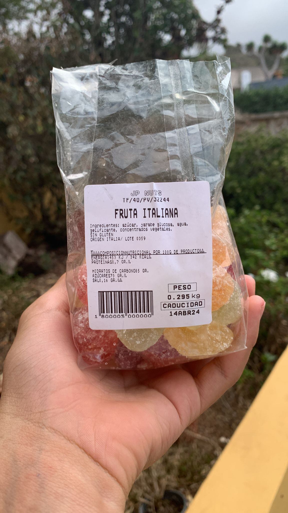 El surrealista 'regalo' del Parlamento a las agricultoras canarias