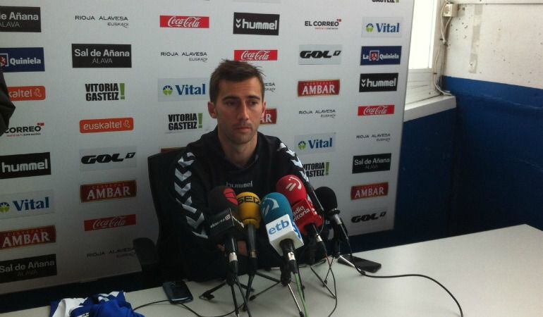 Presentación de Manu Lanzarote en Ibaia.