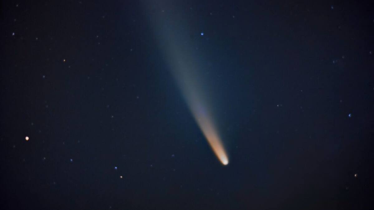 "Hay noches que cazamos en Málaga hasta 170 bólidos y meteoritos" Alberto Castellón, pte Soc Astronómica Málaga