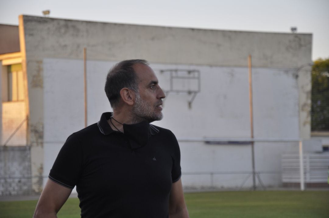 Romerito entrenador del Sanluqueño