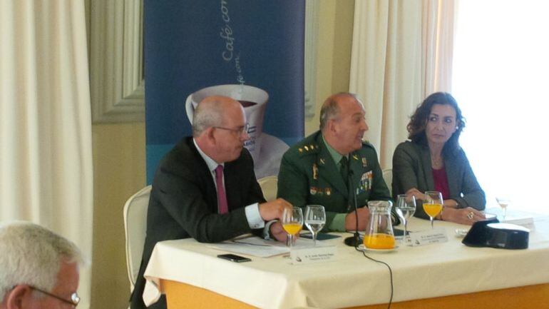 Jesús Núñez, Coronel de la Guardia Civil de Algeciras en una charla de la CEC