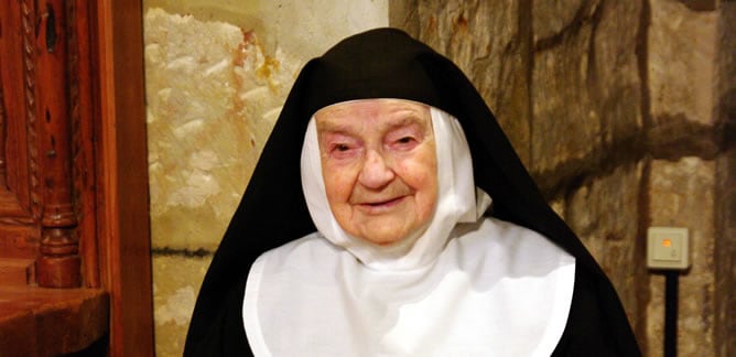 Sor Teresa, la monja española con el récord de clausura