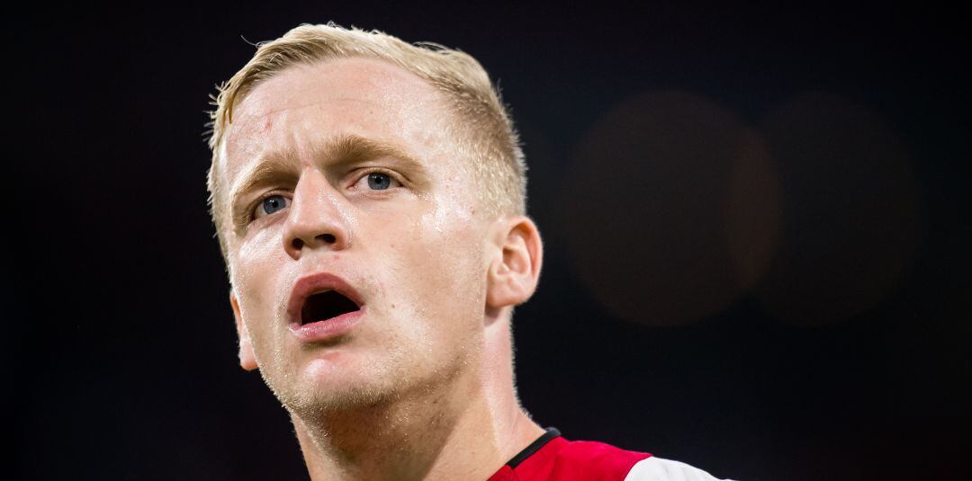 Van de Beek, durante un partido con el Ajax de Ámsterdam