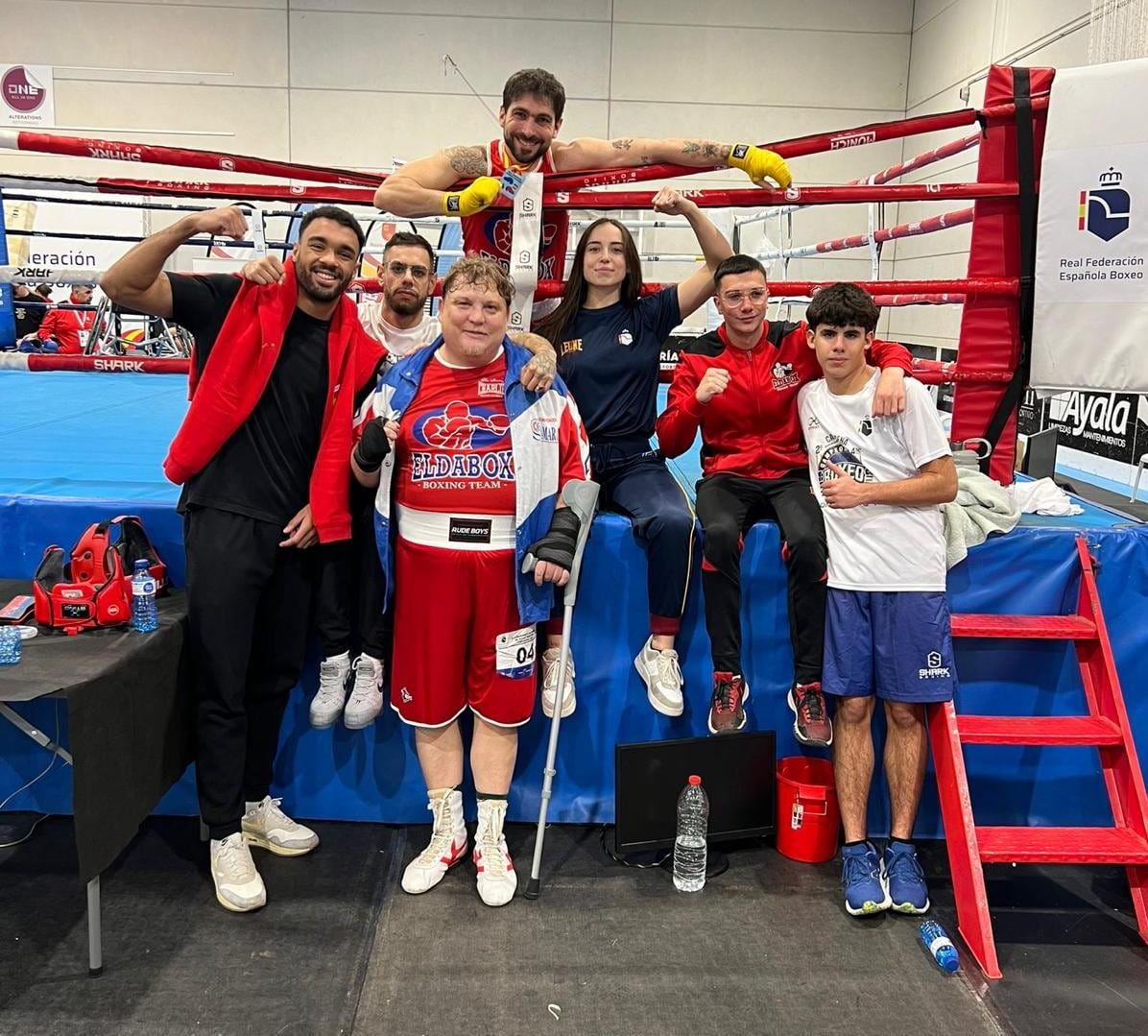 Equipo del Club EldaBox en el Campeonato de España de Boxeo Adaptado