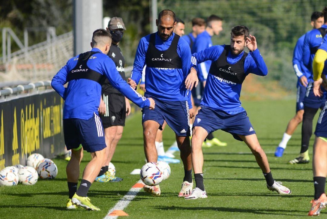 Jose Mari junto a Fali y Salvi en un entrenamiento