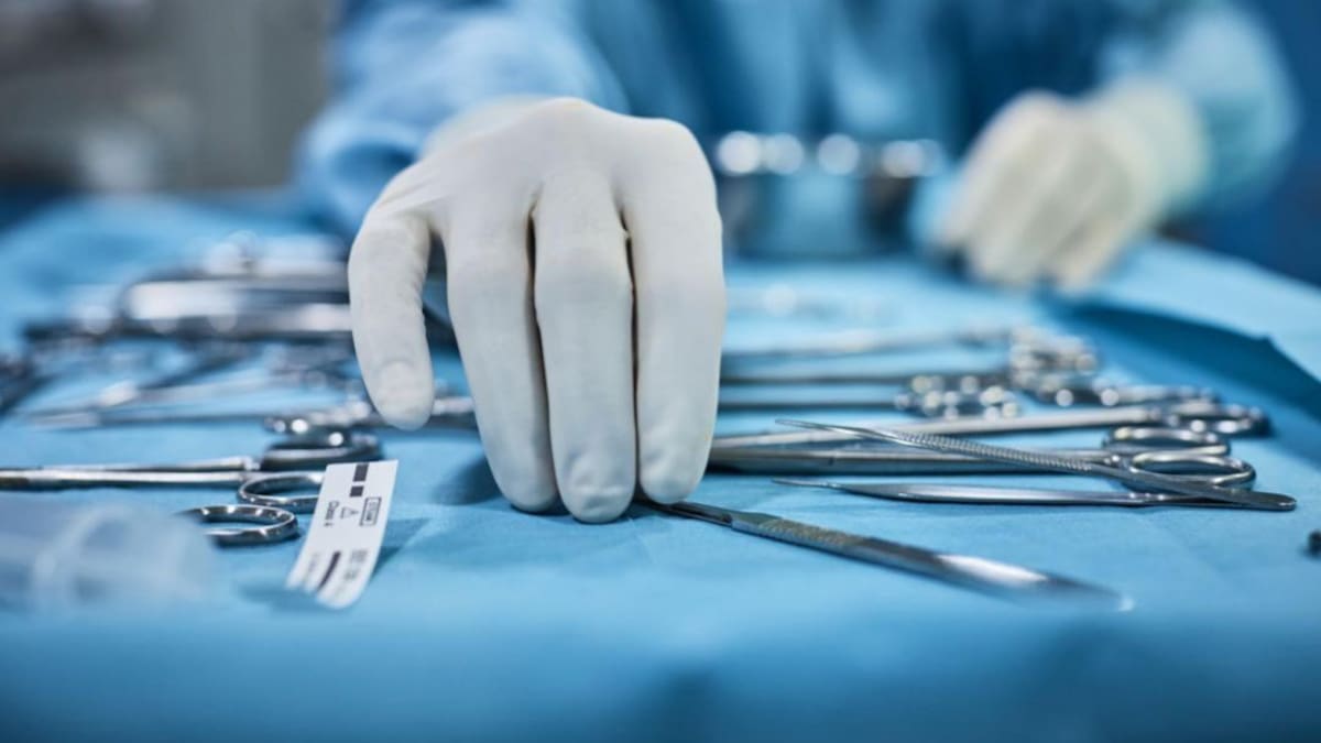 SAC denuncia al Hospital del Bierzo ante Trabajo por compartir celadores entre quirófanos y plantas