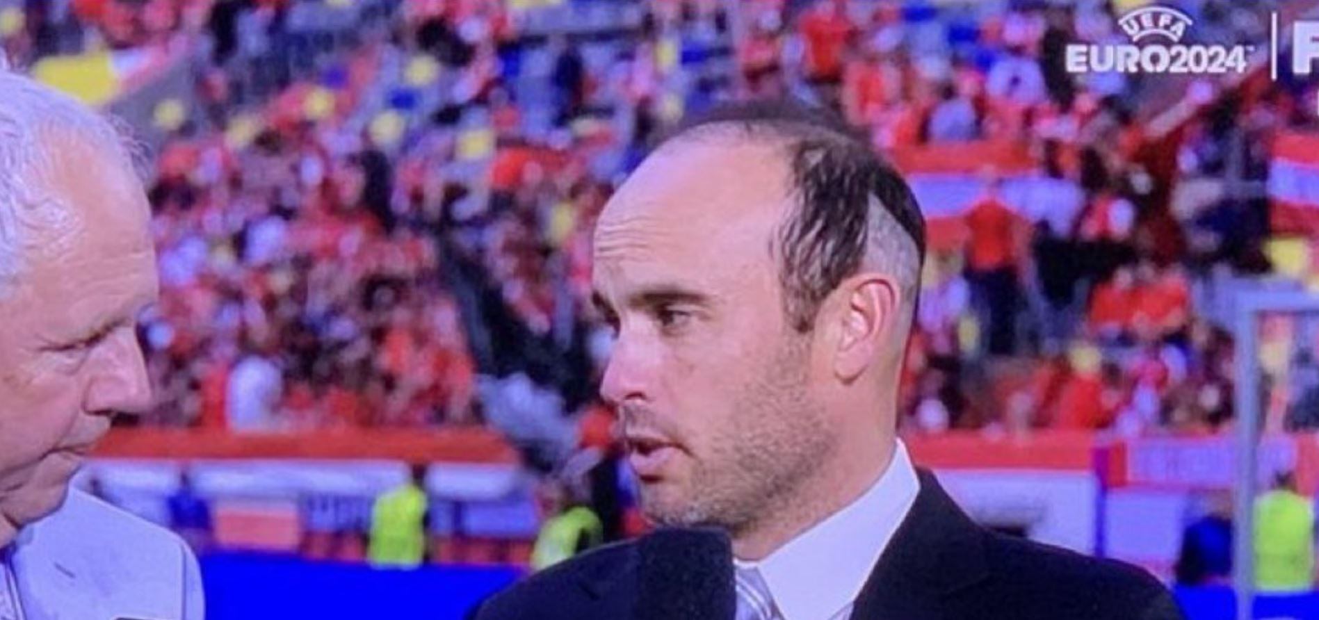 Landon Donovan, en FOX Sports durante la Eurocopa 2024. Por esta imagen se hizo viral