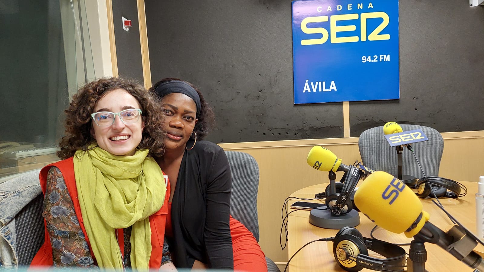 Beatriz y Shirley nos han hablado de la situación de los refugiados en Ávila