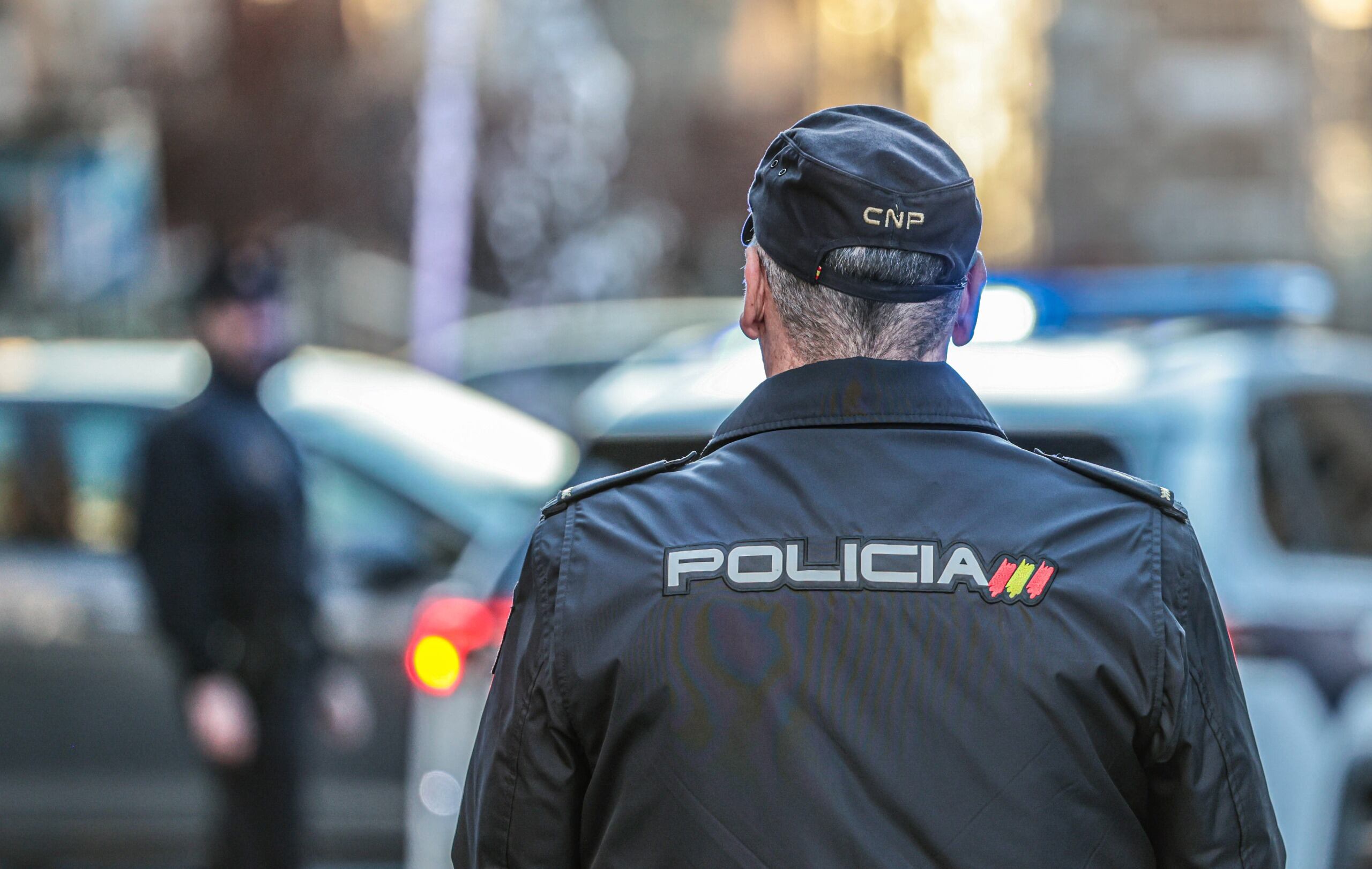 Los detenidos son tres españoles de entre 38 y 43 años a los que se les imputa un delito de robo con fuerza