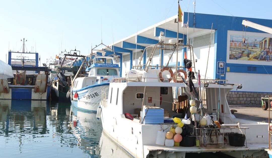 Barcos en la zona pesquera del puerto de Castelló