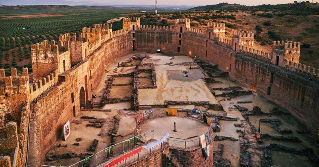 Castillo de Baños de la Encina.