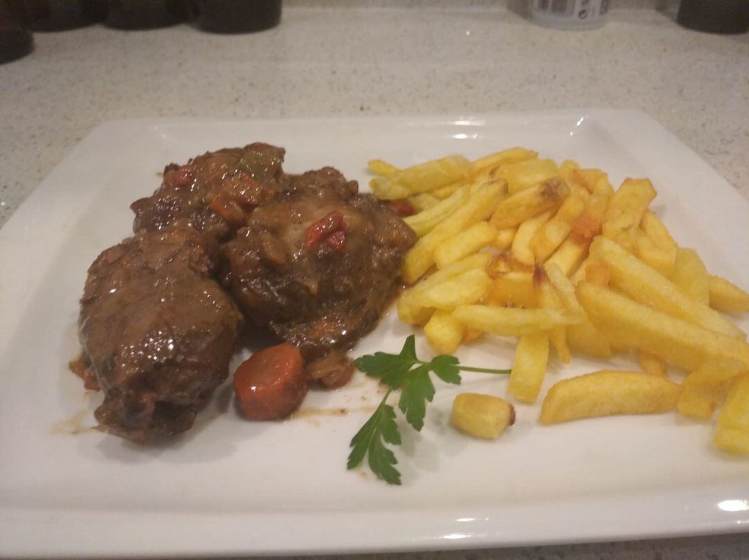 Carrilleras de cerdo al vino