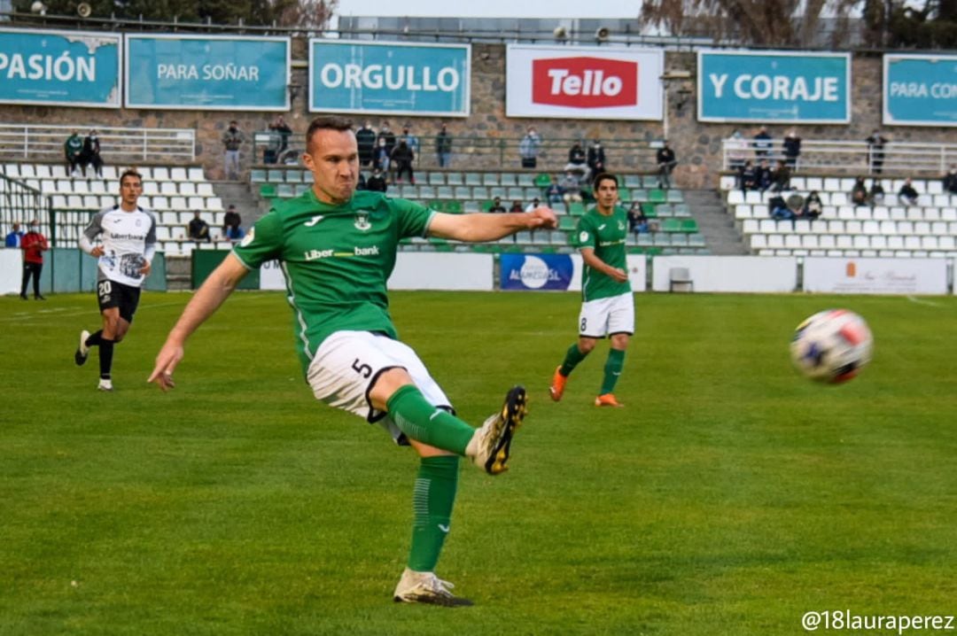 César Ortiz sacó un centro perfecto para el primer gol 