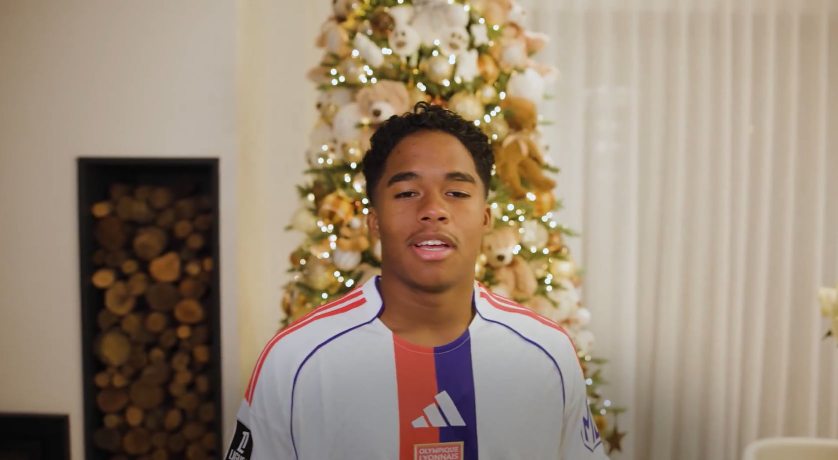 Endrick, con la camiseta del Olympique de Lyon