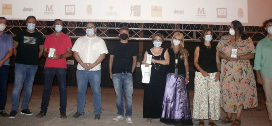 Foto de familia de la segunda gala de Decortoán Joven-Fundación Caja Rural de Jaén